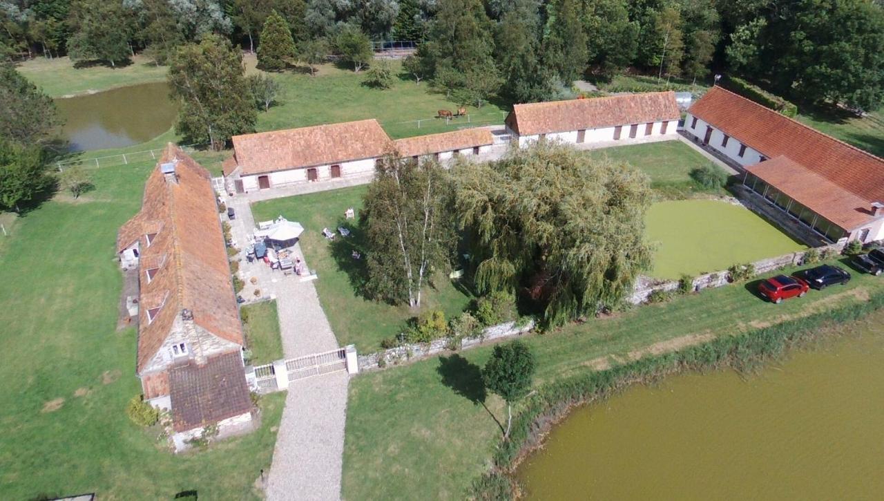 Les Portes Des Froises Saint-Quentin-en-Tourmont Exterior foto